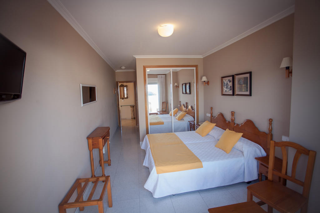Hotel Martin Esperanza ปอร์โตโนโว ห้อง รูปภาพ